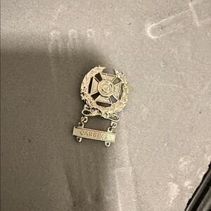 Army expert marksmanship badge with carbine tab